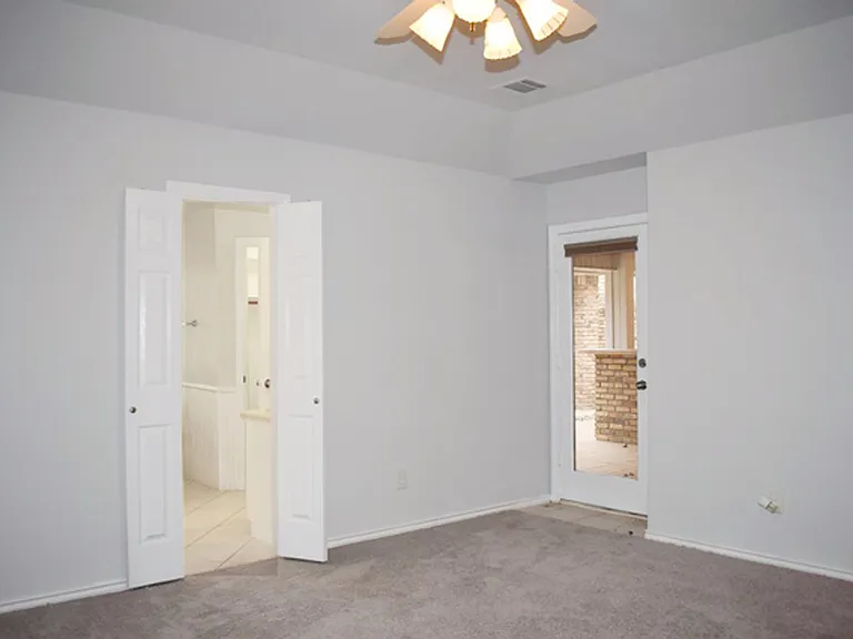 850 Ginger Ct — Photo 10