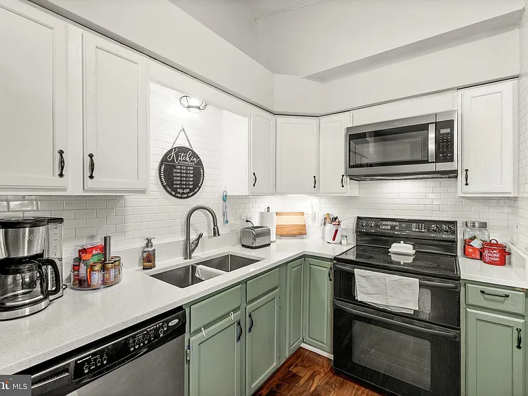13410 Wilderness Park Dr — Photo 8