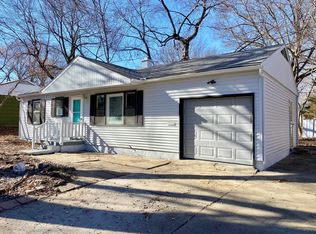 9020 E 74th Ter, Raytown, MO 64133