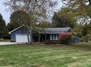 4220 Lamplighter Ln, Colgate, WI 53017