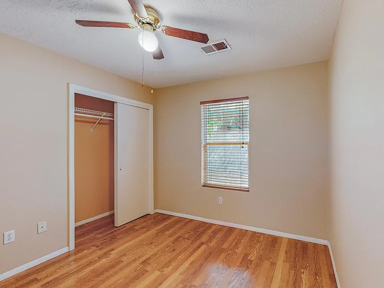10728 Hatch Dr NW — Photo 11