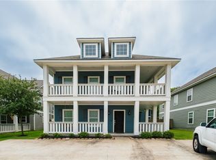 4208 Oaklawn St, Bryan, TX 77801
