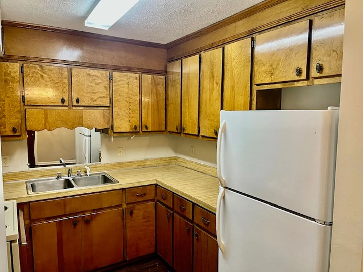 Elliott Drive Apts — Photo 2