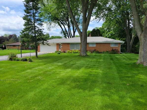 125 North Dechant ROAD, Brookfield, WI 53005