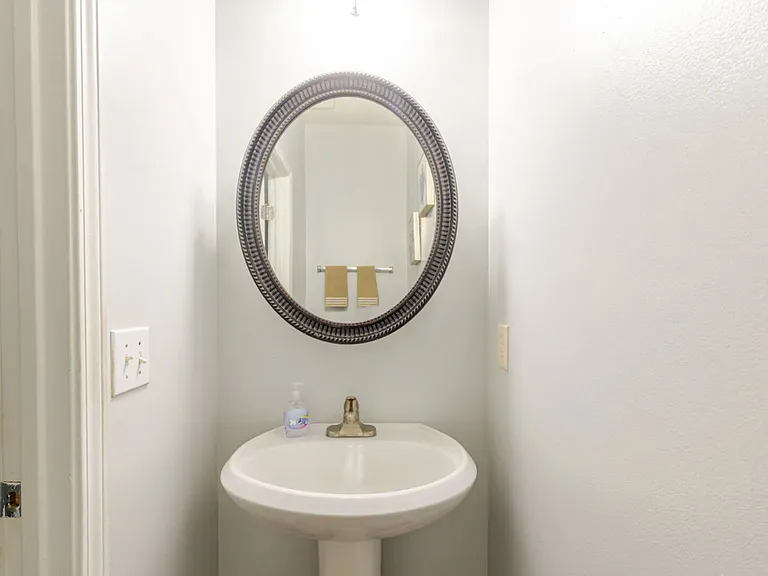 Imperial Cir SW — Photo 27