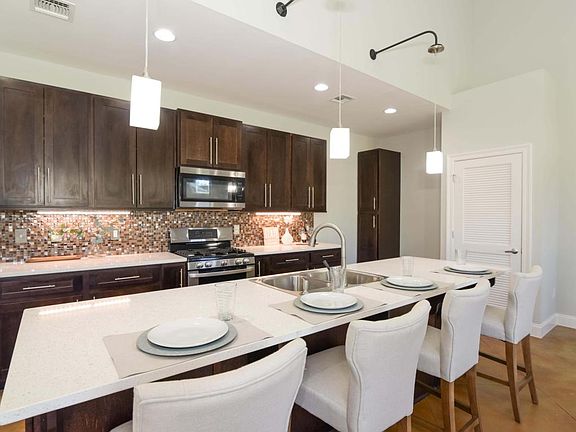 4th image of 126 Saint Germaine Cir