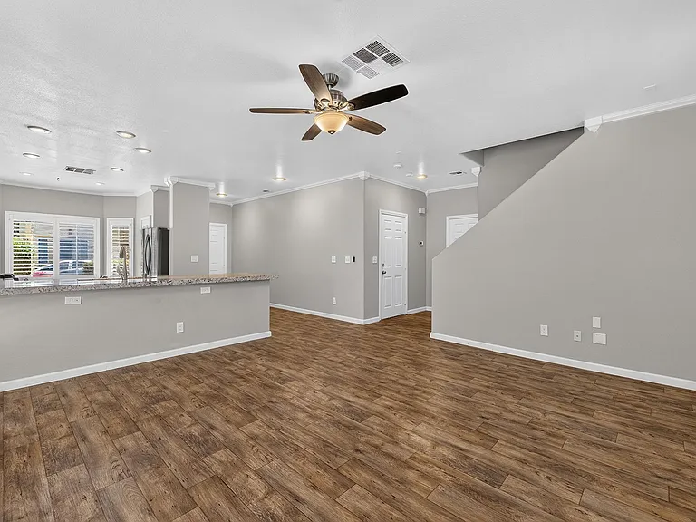 6777 Wormwood Ln — Photo 10