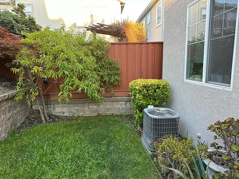 1512 Craiglee Way — Photo 7