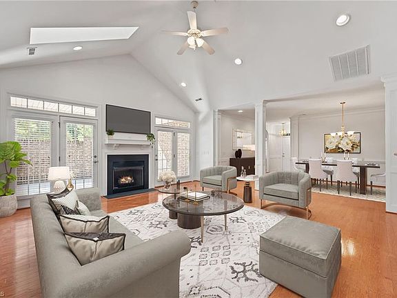 5th image of 2710 Kingsbury Ct
