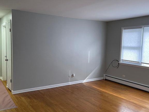 2nd image of 5211 N Reserve Ave #2E