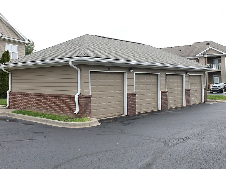 Villas of Forest Springs — Photo 1