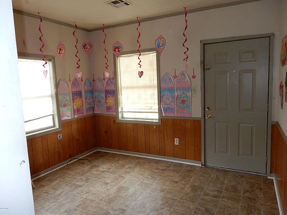 2nd image of 1604 Charity St