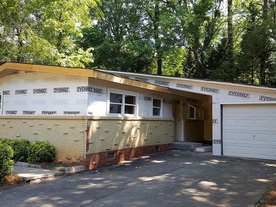 1st image of 2608 McClave Dr