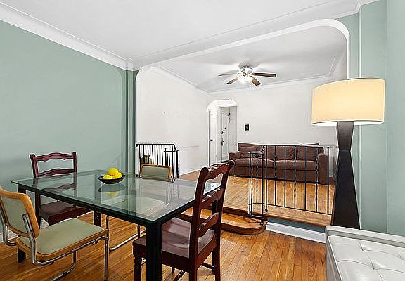4th image of 300 W 53rd St APT 5C