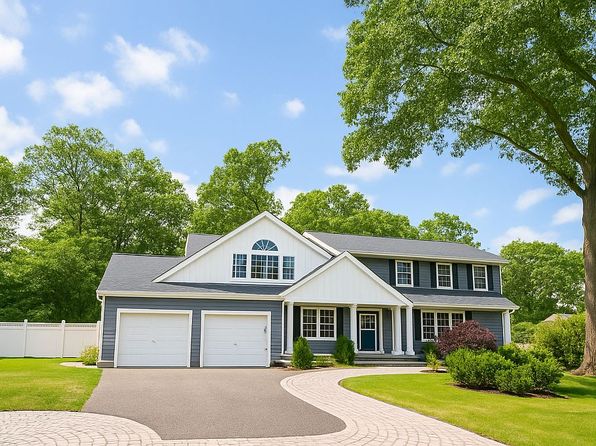 7 Whitespruce Ln