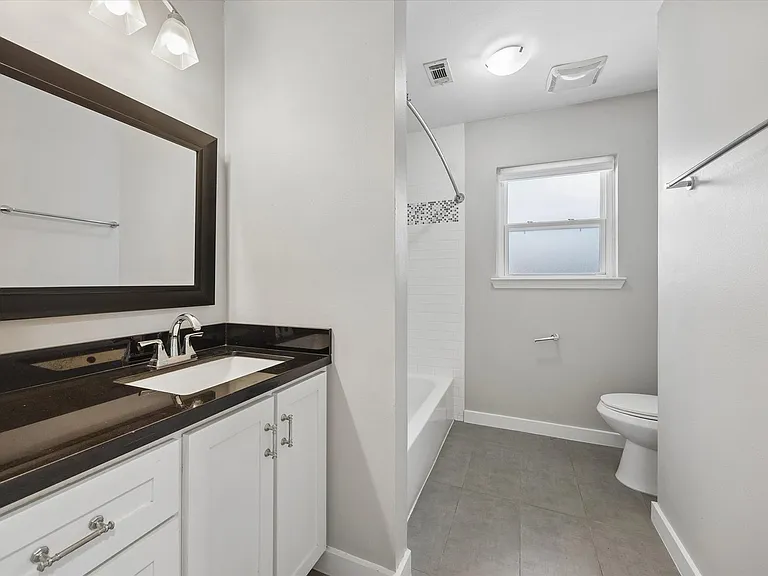 10303 Greenwillow St — Photo 14