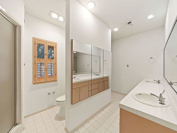 5th image of 2415 Birkdale Ln
