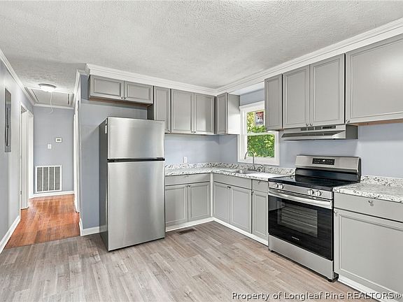 5th image of 2376 S Robeson Rd