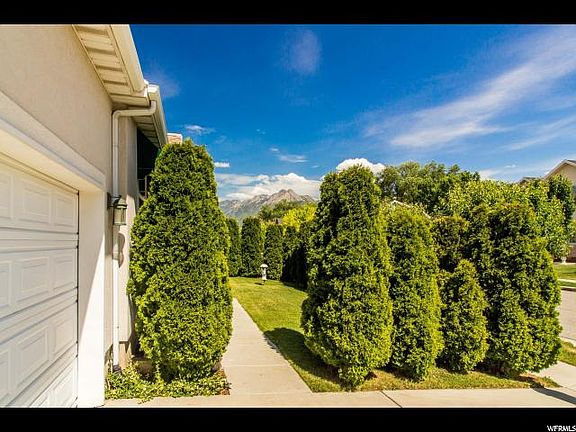 4th image of 757 E Grand Cayman Dr