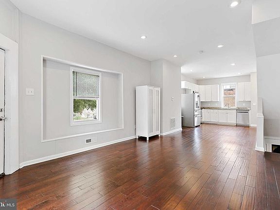 5th image of 3400 Mount Pleasant Ave