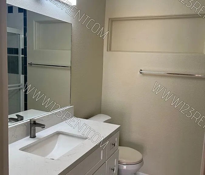 40016 11th St W — Photo 23