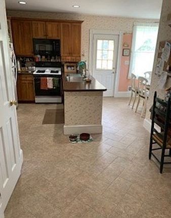 5th image of 43 Park St #2