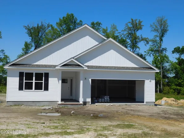 707 Plowshare Court, Maysville, NC 28555