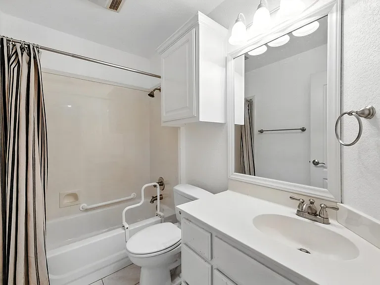 125 Melissa Ct — Photo 24