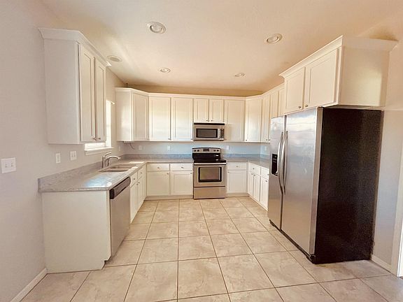 3rd image of 2941 Mount Talbot St