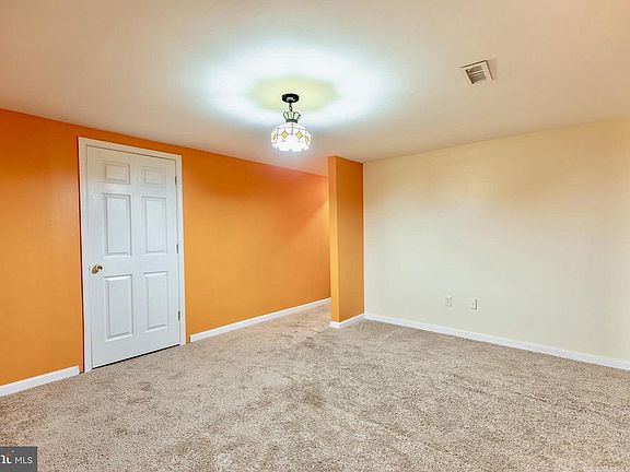 4th image of 9312 Bathgate Ct