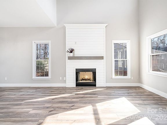 4th image of 2537 Amber Creste Ln