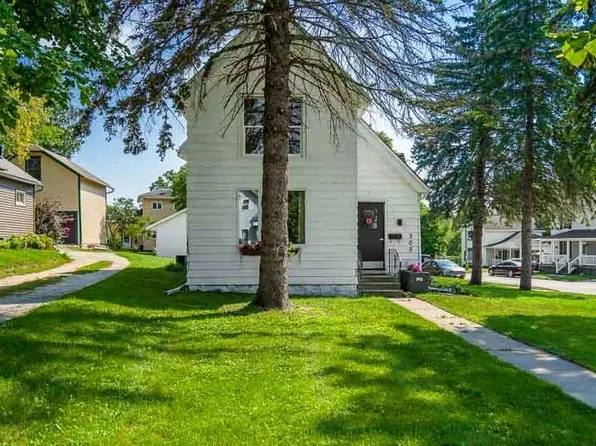 305 E Milwaukee St, Whitewater, WI 53190