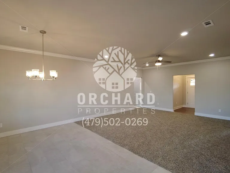 818 Hickory Meadows Ave — Photo 5