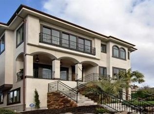 2902 W Eaton St, Seattle, WA 98199