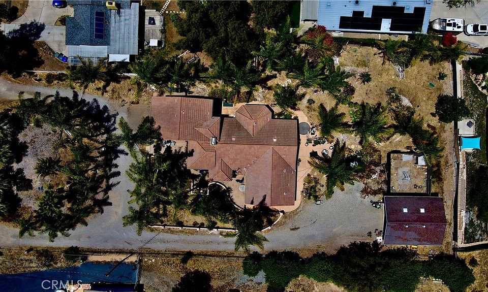 1st image of 3261 Kenora Dr