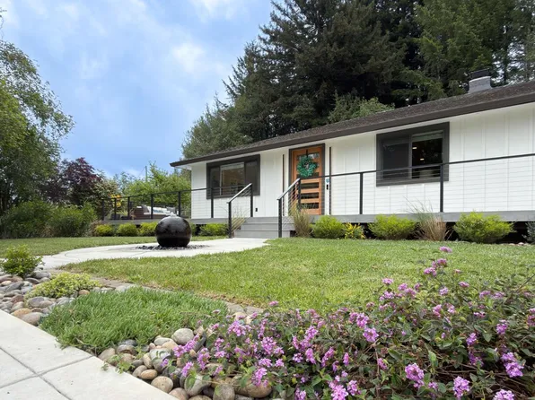 11957 Bodega Highway, Sebastopol, CA 95472