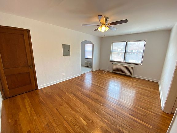 2nd image of 2330-2334 N High St #2332-09