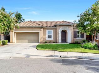 2592 E Vermont Ave, Fresno, CA 93720