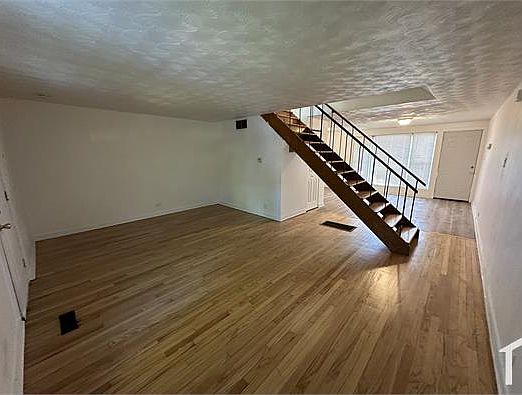 3rd image of 1839 S Keeler Ave