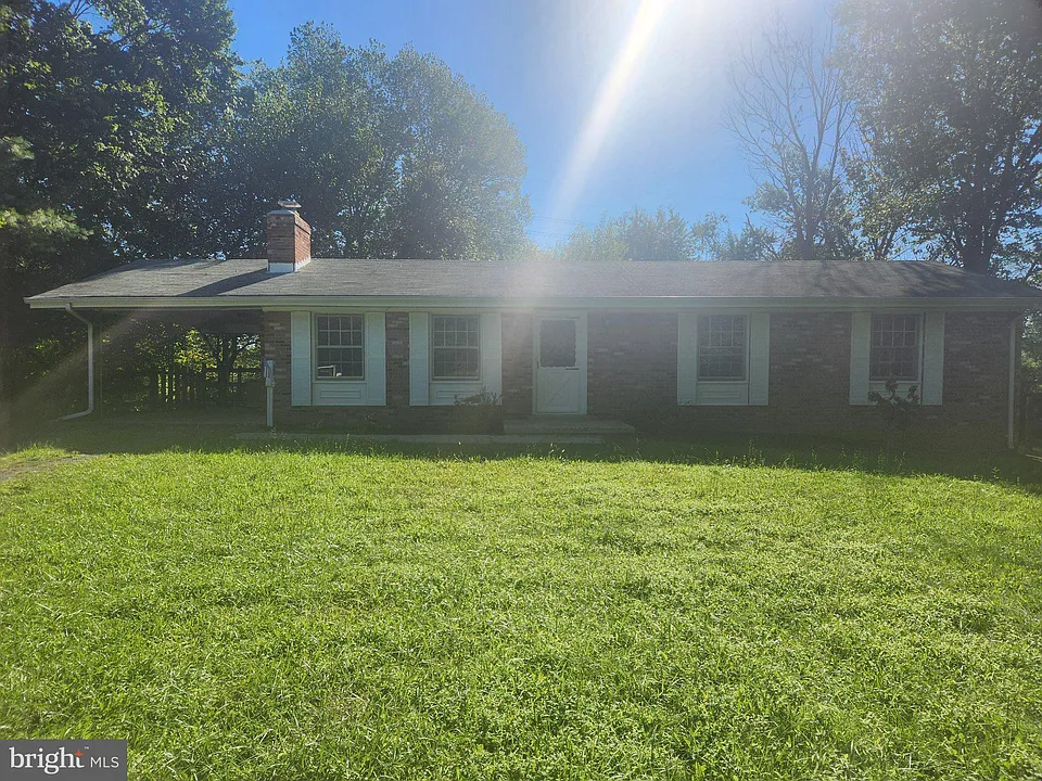 3605 Sanders Ln