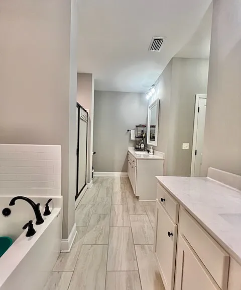 60B 5th Ave — Photo 5