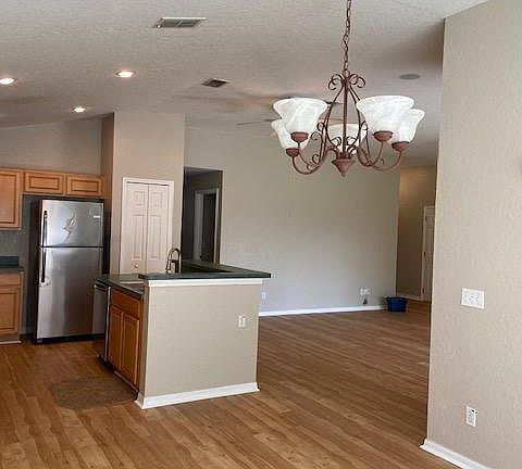 5th image of 3026 Bay Laurel Cir S