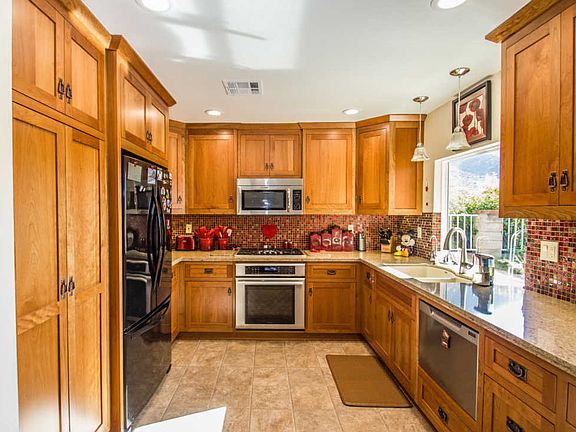 4th image of 1161 Belleza St