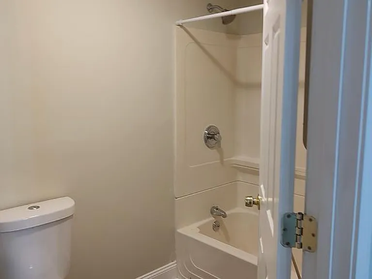 1393 Hooksett Rd — Photo 13