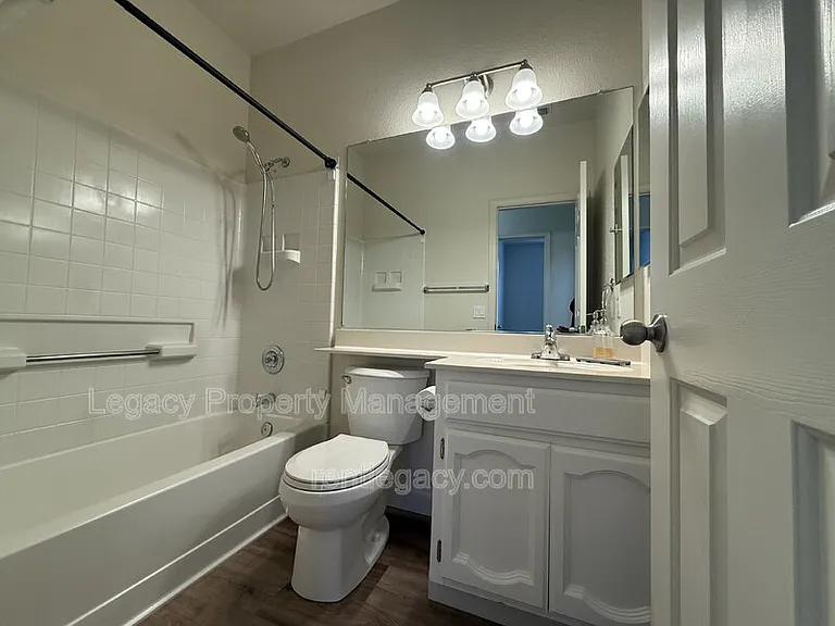 403 Munden Ct — Photo 18