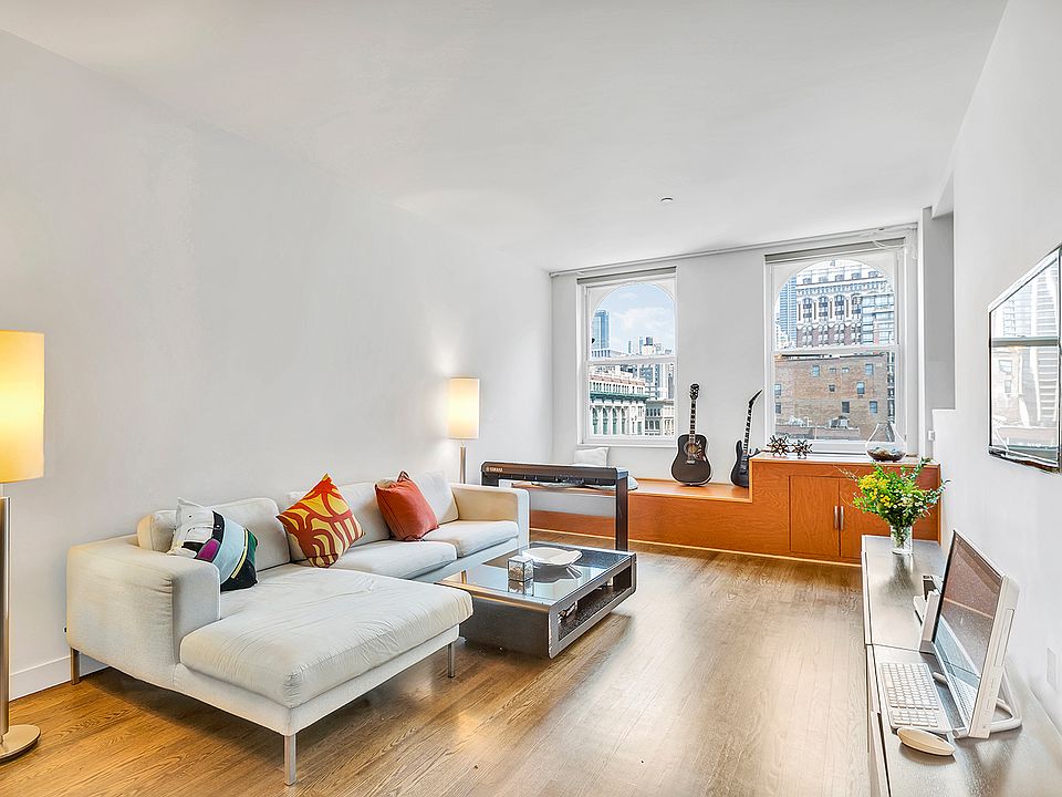 1st image of 650 6th Ave APT 6G