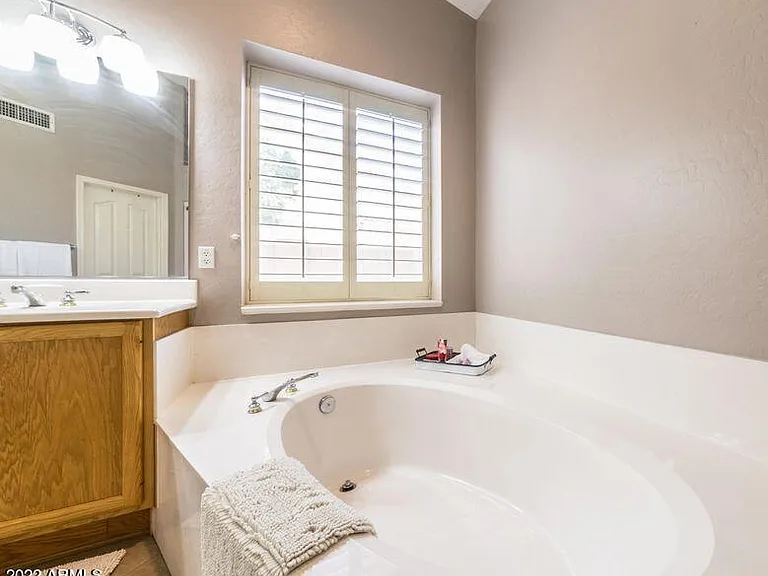 13352 W Alvarado Dr — Photo 13