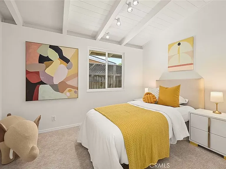 1229 Manzano Way — Photo 12