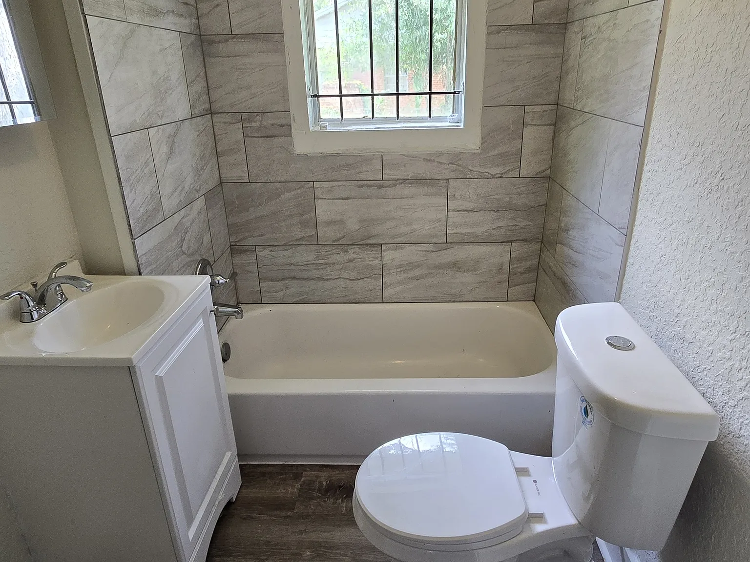 2116 Mc Millan St - 1 — Photo 4