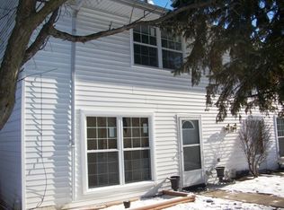 7 Fernwood Dr #K, Bolingbrook, IL